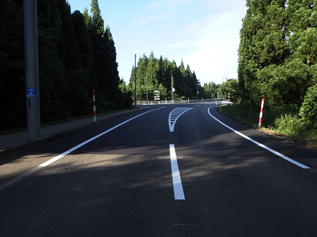 県単道路補修工事